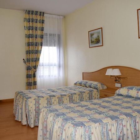 Hotel Ria De Vigo "Tierra De Campos" Becilla de Valderaduey Extérieur photo